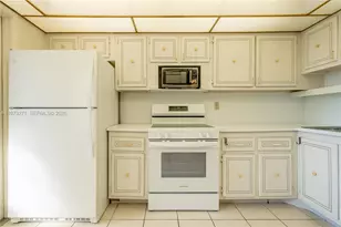 1445 Atlantic Shores Blvd, Hallandale Beach, FL 33009 - Photo 15