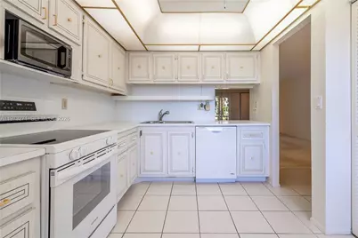 1445 Atlantic Shores Blvd #210, Hallandale Beach, FL 33009 - Photo 13