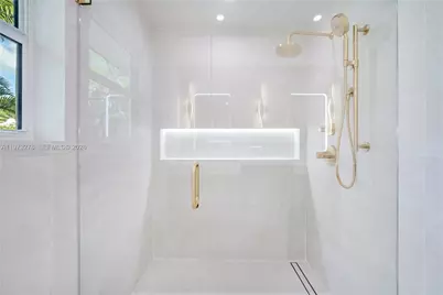 600 San Antonio Ave, Coral Gables, FL 33146 - Photo 17