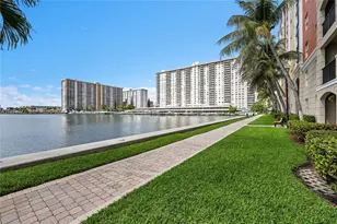 17150 N Bay Rd, Sunny Isles Beach, FL 33160 - Photo 25