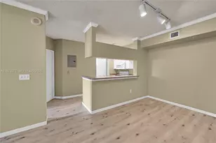 17150 N Bay Rd, Sunny Isles Beach, FL 33160 - Photo 11