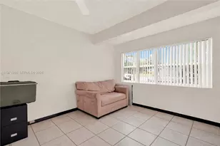 7320 NW 2nd St, Pembroke Pines, FL 33024 - Photo 17