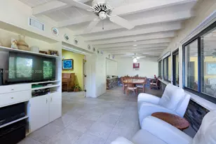 3721 SW 58th Ave, Miami, FL 33155 - Photo 11