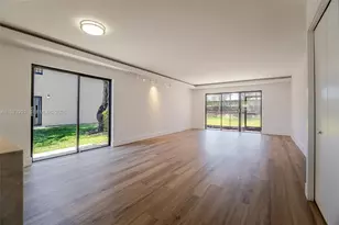 370 Racquet Club Rd, Weston, FL 33326 - Photo 7