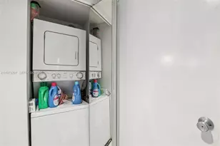 901 SW 138th Ave, Pembroke Pines, FL 33027 - Photo 25