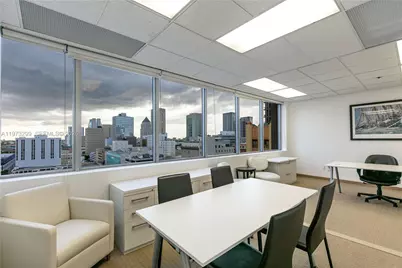 150 SE 2nd Ave #1401, Miami, FL 33131 - Photo 15