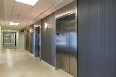 150 SE 2nd Ave #1401, Miami, FL 33131 - Photo 7