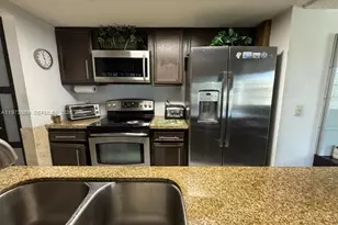 2560 Azalea Ave, Miramar, FL 33025 - Photo 11