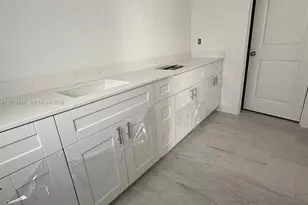 9165 100th Ct, Vero Beach, FL 32967 - Photo 5