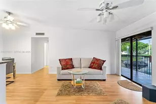 10715 W Clairmont Cir, Tamarac, FL 33321 - Photo 5