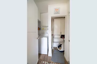 2950 NE 11th Ave, Pompano Beach, FL 33064 - Photo 17