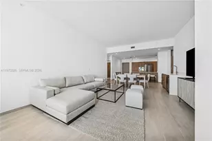 10281 W Bay Harbor Dr, Bay Harbor Islands, FL 33154 - Photo 9