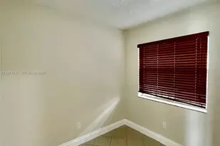 1035 W 77th St, Hialeah, FL 33014 - Photo 9