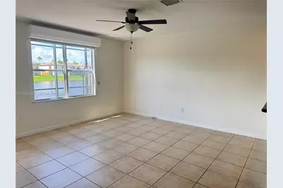 11482 NW 69th Ter, Doral, FL 33178 - Photo 17