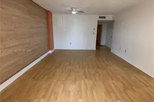 5055 NW 7th St, Miami, FL 33126 - Photo 9