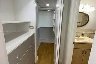 5055 NW 7th St, Miami, FL 33126 - Photo 15