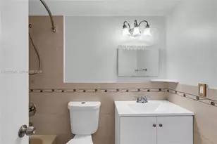 5055 NW 7th St, Miami, FL 33126 - Photo 13