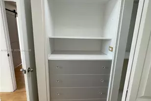 5055 NW 7th St, Miami, FL 33126 - Photo 13