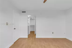 5055 NW 7th St, Miami, FL 33126 - Photo 7