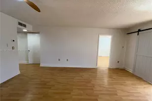 5055 NW 7th St, Miami, FL 33126 - Photo 9