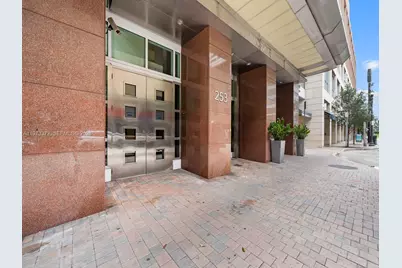253 NE 2nd St #3108, Miami, FL 33132 - Photo 63