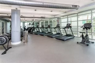 253 NE 2nd St, Miami, FL 33132 - Photo 49