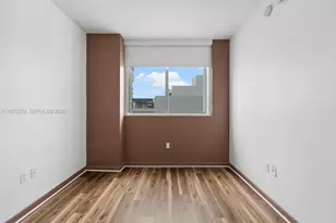 253 NE 2nd St, Miami, FL 33132 - Photo 27