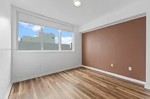 253 NE 2nd St, Miami, FL 33132 - Photo 21