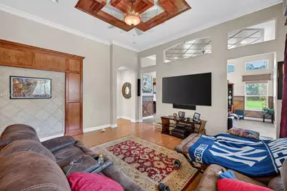 3792 Churchill Downs Dr, Davie, FL 33328 - Photo 25