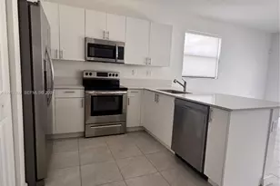 11927 SW 247th Ter, Homestead, FL 33032 - Photo 9