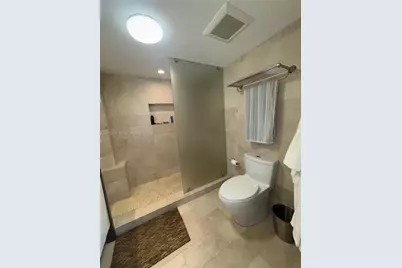 2457 Collins Ave #405, Miami Beach, FL 33140 - Photo 21