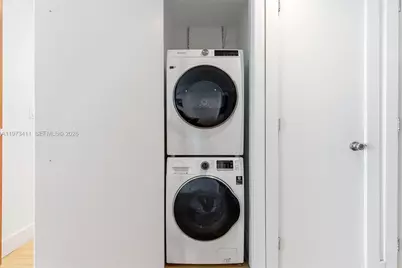 448 Ocean Dr #303, Miami Beach, FL 33139 - Photo 17