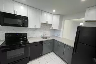 8390 Sands Point Blvd, Tamarac, FL 33321 - Photo 5