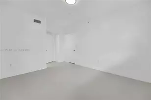 151 SW 117th Ave, Pembroke Pines, FL 33025 - Photo 29