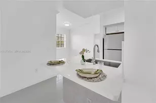 151 SW 117th Ave, Pembroke Pines, FL 33025 - Photo 21