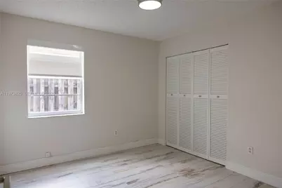 10121 NW 51st Ln, Doral, FL 33178 - Photo 21