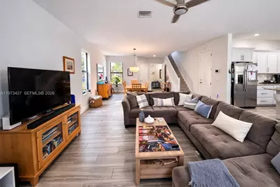 135 NW 209th Trl, Pembroke Pines, FL 33029 - Photo 9