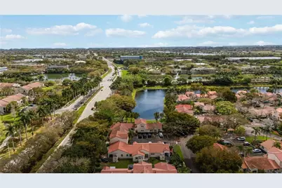 1411 Cottonwood Cir, Weston, FL 33326 - Photo 33