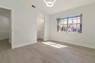 1411 Cottonwood Cir, Weston, FL 33326 - Photo 9