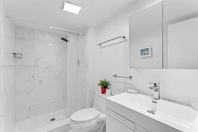 100 Bayview Dr #2007, Sunny Isles Beach, FL 33160 - Photo 11