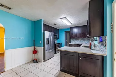 7837 Rondeau Dr E, Jacksonville, FL 32217 - Photo 7