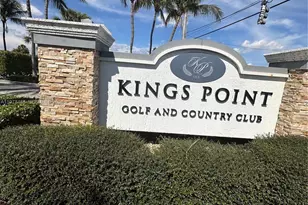 323 Burgundy G, Delray Beach, FL 33484 - Photo 3