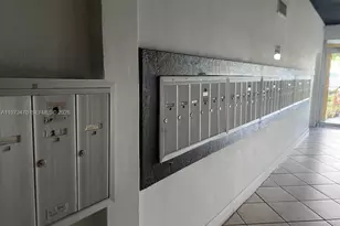 1975 NE 135th St, North Miami, FL 33181 - Photo 15