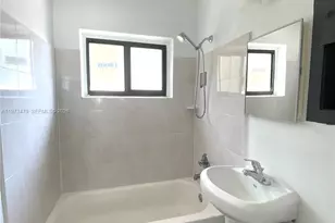 165 NE 56th St, Miami, FL 33137 - Photo 5