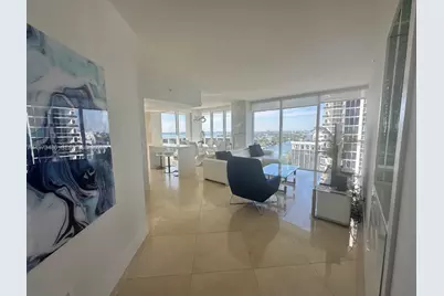 4775 Collins Ave #2407, Miami Beach, FL 33140 - Photo 3