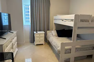 4775 Collins Ave, Miami Beach, FL 33140 - Photo 15