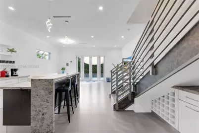 3055 Carter St #3055, Miami, FL 33133 - Photo 3