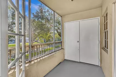 2810 N Oakland Forest Dr #204, Oakland Park, FL 33309 - Photo 13