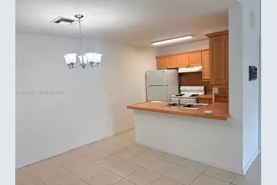 18304 NW 68th Ave #C, Hialeah, FL 33015 - Photo 5