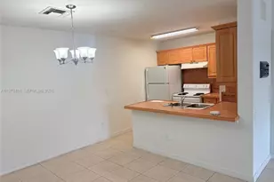18304 NW 68th Ave, Hialeah, FL 33015 - Photo 5